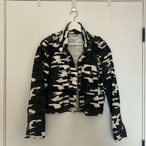 Topshop - Black and White Camo Jacket - size US 4-6
